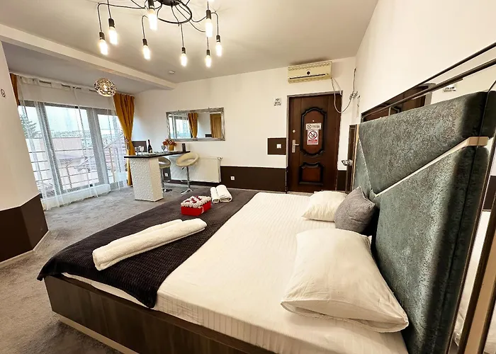 Octapus Апартаменты Крайова